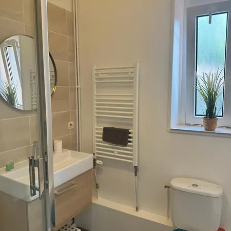 Au Cosy Garden Apartment