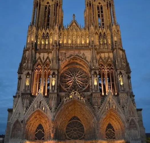 Au Cosy Garden Апартаменты *